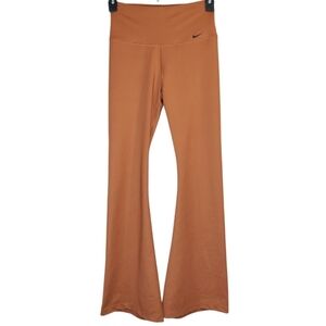 Nike Sculpt Victory High Rise Flare Pants